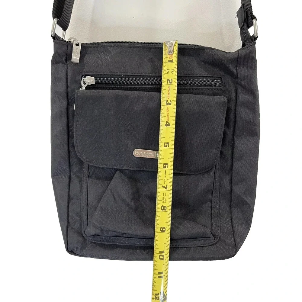 Baggallini Bag Crossbody‎ Black Zebra Emboss Women